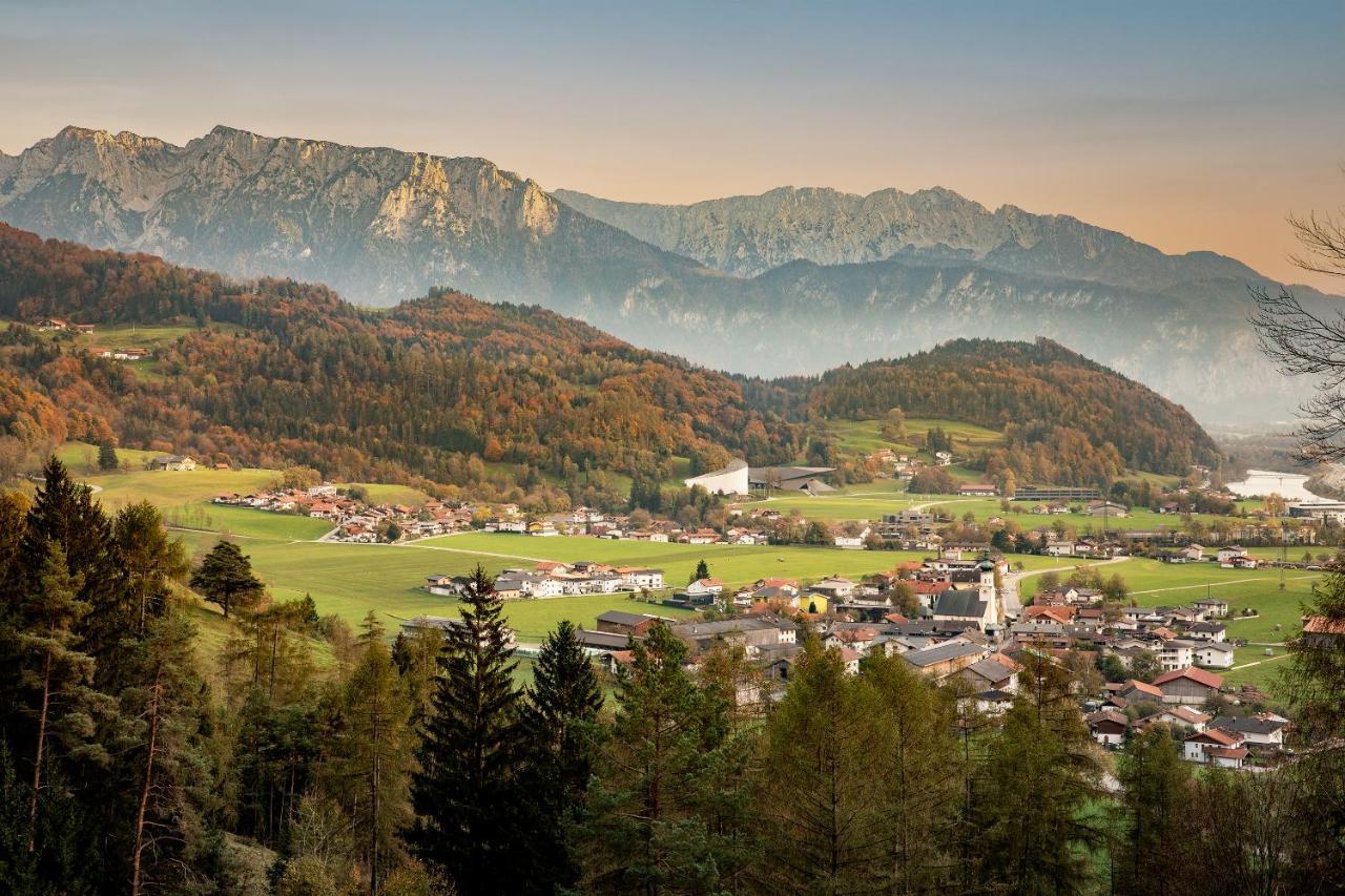 Hotel & Gasthaus Dresch Erl Exteriör bild